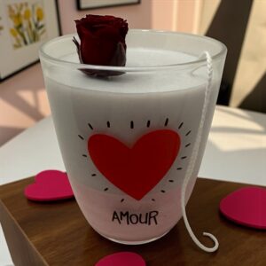 Bougie Amour avec rose stabilisée